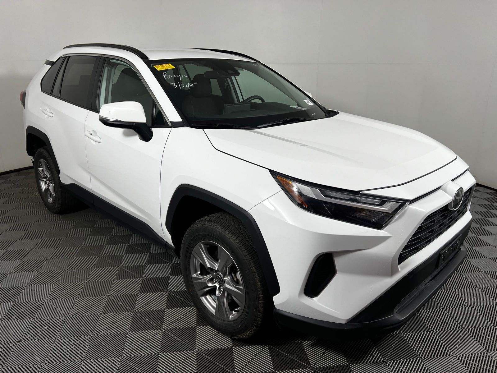 Thumbnail: 2025 Toyota RAV4 - 3