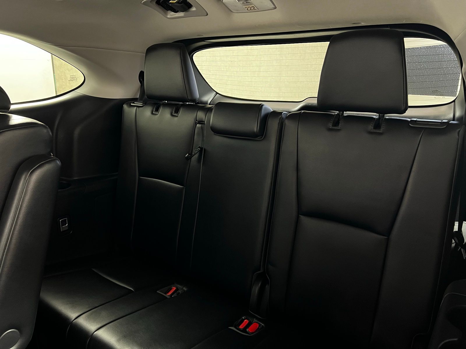 Thumbnail: 2023 Toyota Highlander - 24