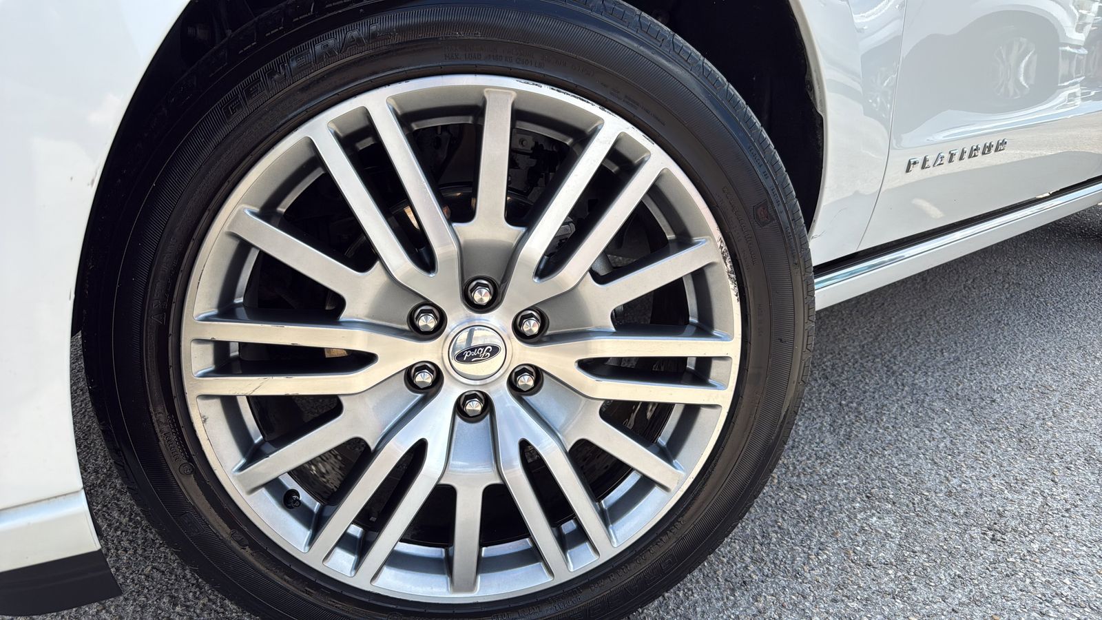 Used Car 2023 Ford Expedition Max  Platinum For Sale Under $60,000 In Austin, Texas