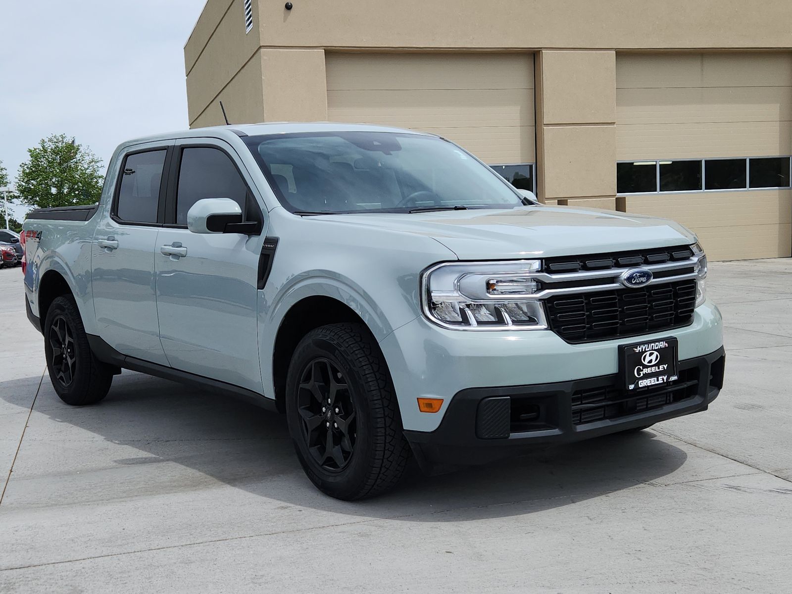 View vehicle photo 7