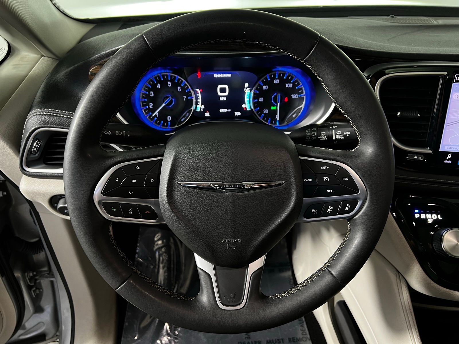 2022 Chrysler Pacifica Limited 16