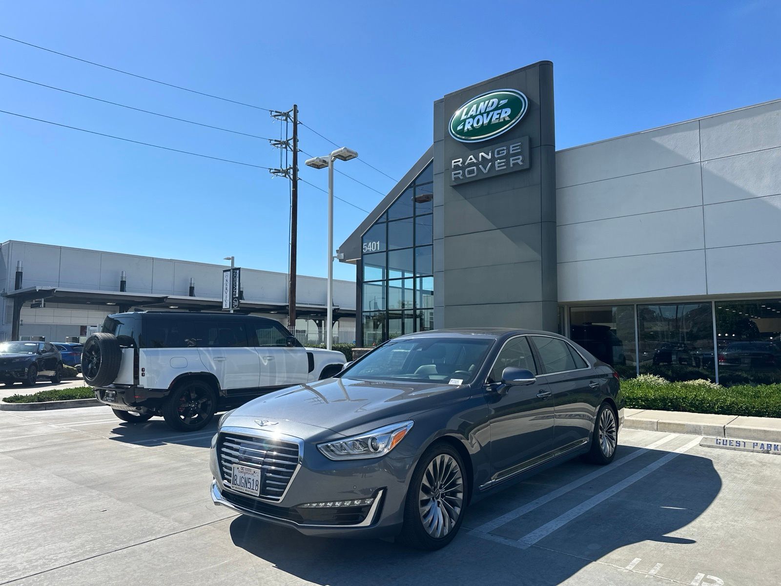 London Gray Metallic 2017 Genesis G90 Sedan Rear-Wheel Drive 8-Speed Automatic