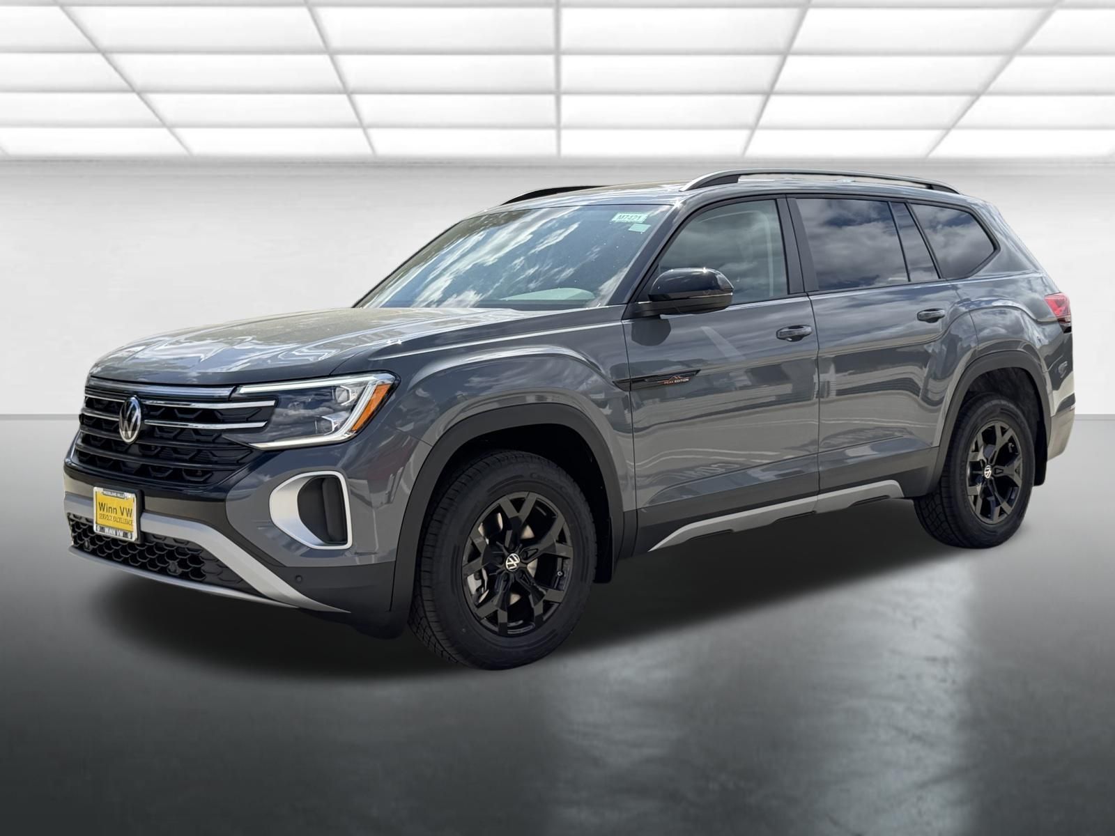 View vehicle photo 5