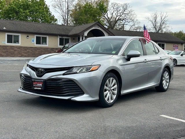 2019 Toyota Camry 2.5 Auto LE's photo