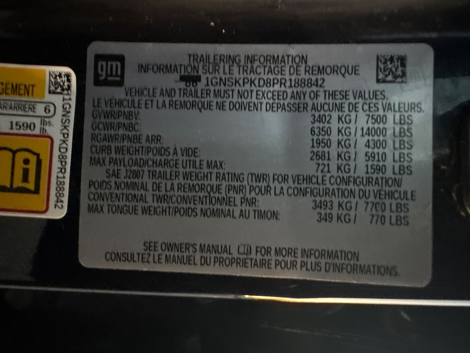 Used 2023 Black Chevrolet Z71 image 32