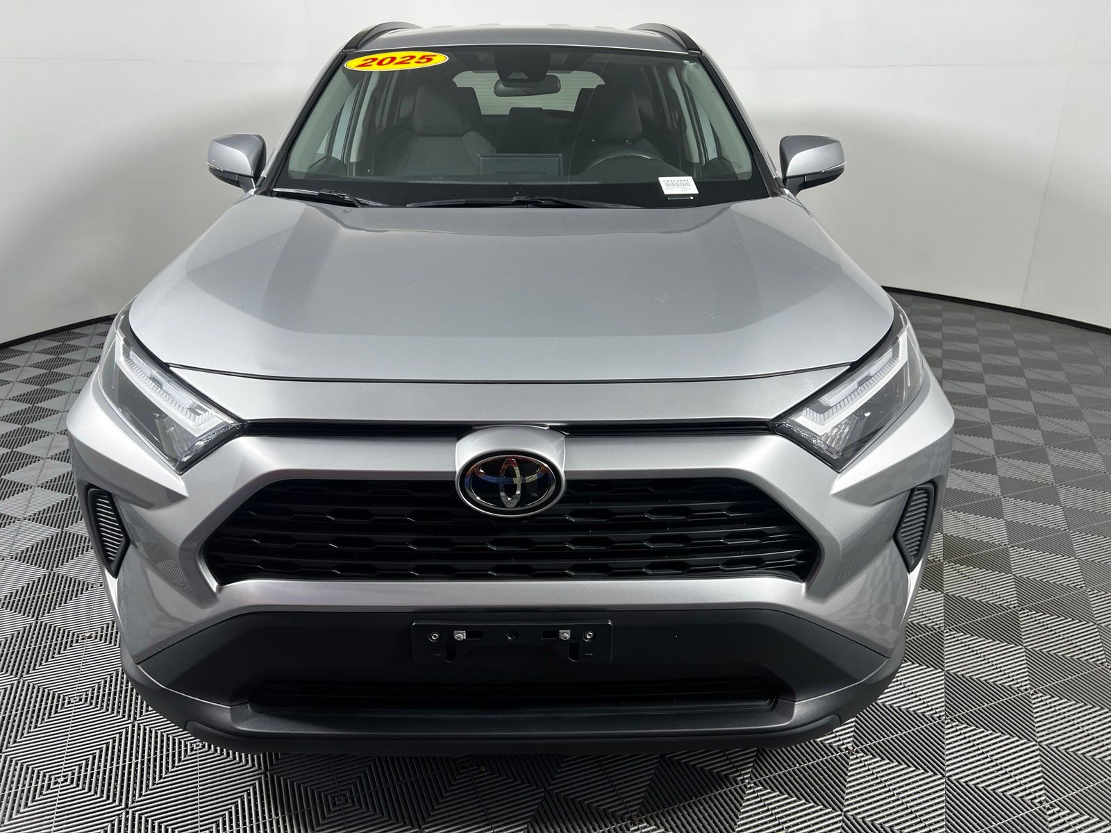 Thumbnail: 2025 Toyota RAV4 - 2