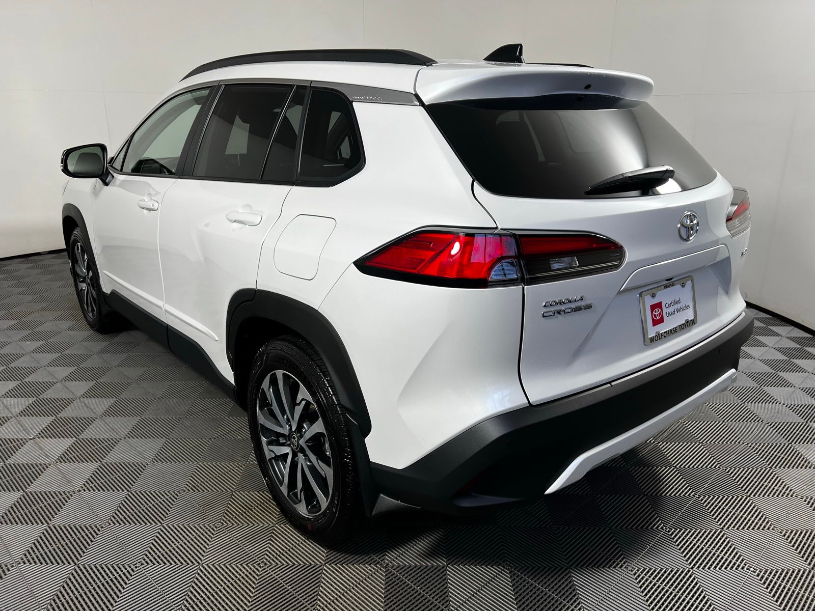 2025 Toyota Corolla Cross XLE 7