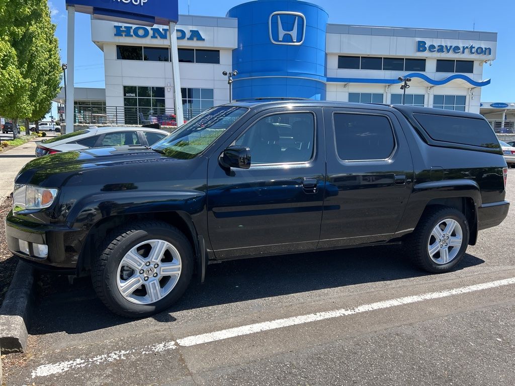 Crystal Black Pearl 2013 Honda Ridgeline RTL Pickup Truck Four-Wheel Drive 5-Speed Automatic