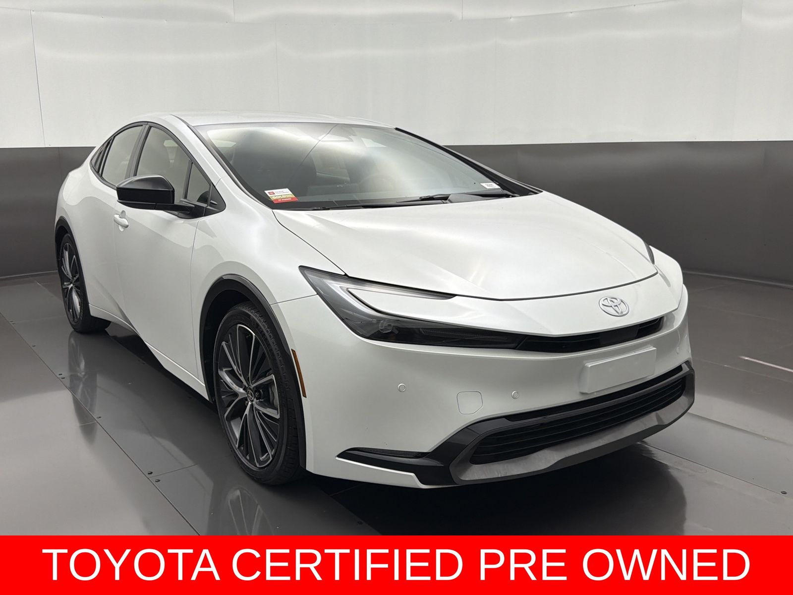 White (Wind Chill Pearl) 2025 Toyota Prius Hatchback Front-Wheel Drive Continuously Variable Transmission