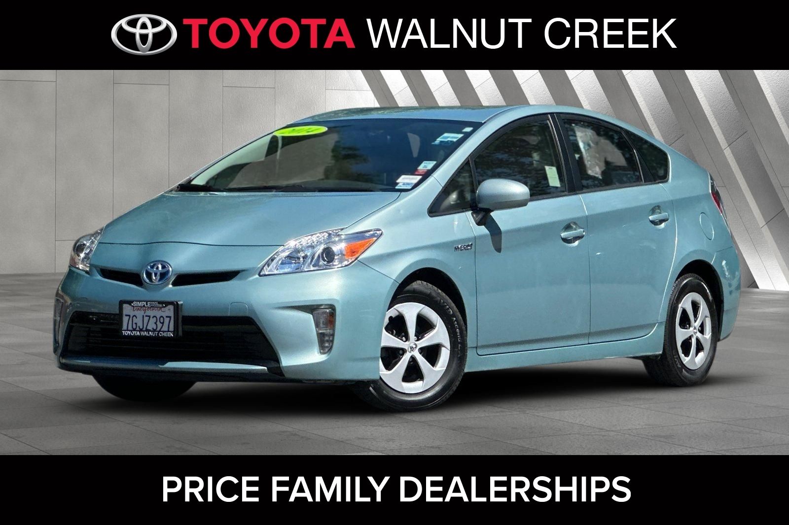 Sea Glass Pearl 2014 Toyota Prius Hatchback Front-Wheel Drive Continuously Variable Transmission