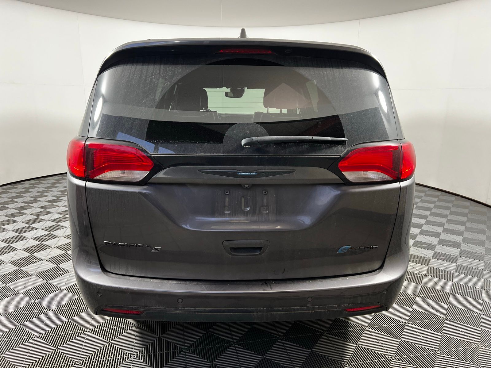 Thumbnail: 2020 Chrysler Pacifica - 6