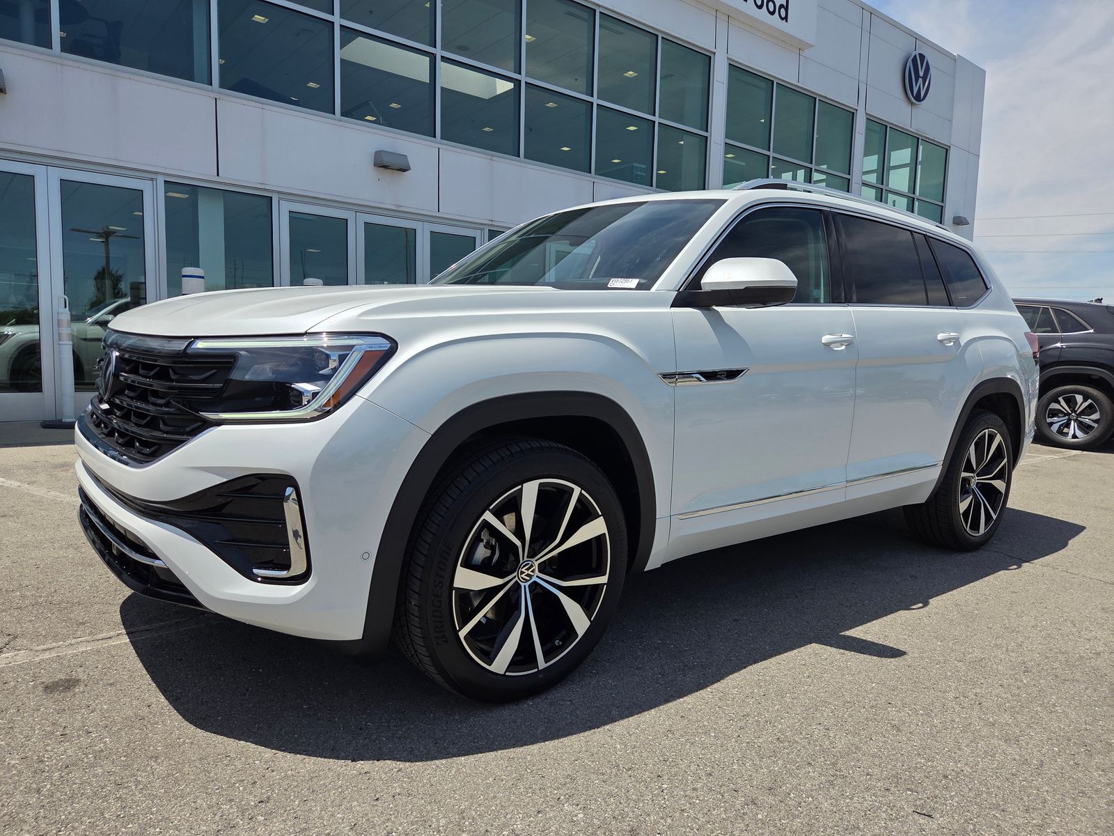 new 2026 Volkswagen Atlas car, priced at $54,258