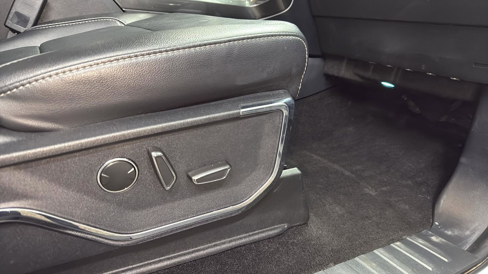 Used Car 2022 Ford F-150  Lariat For Sale Under $40,000 In Austin, Texas