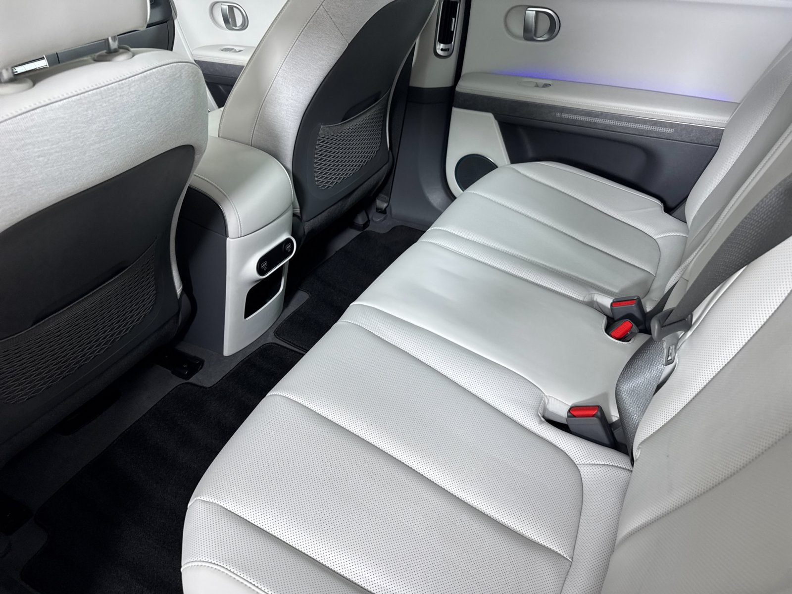 2023 Hyundai IONIQ 5 SEL — foto completa 13 de 30