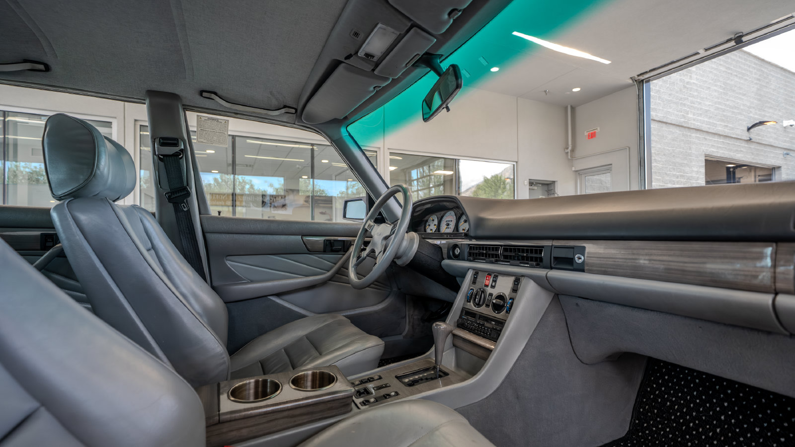 1984 Mercedes 500 SEL — full photo 17 of 46