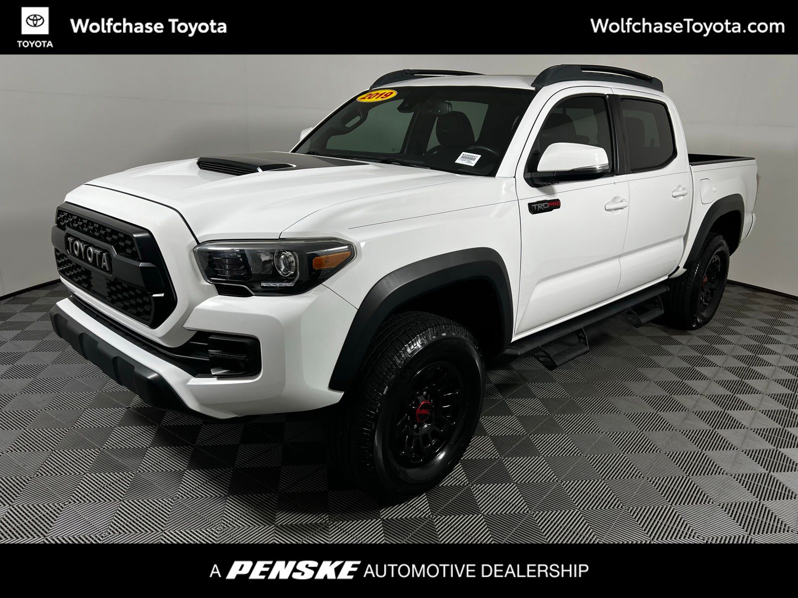 Thumbnail: 2019 Toyota Tacoma - 1