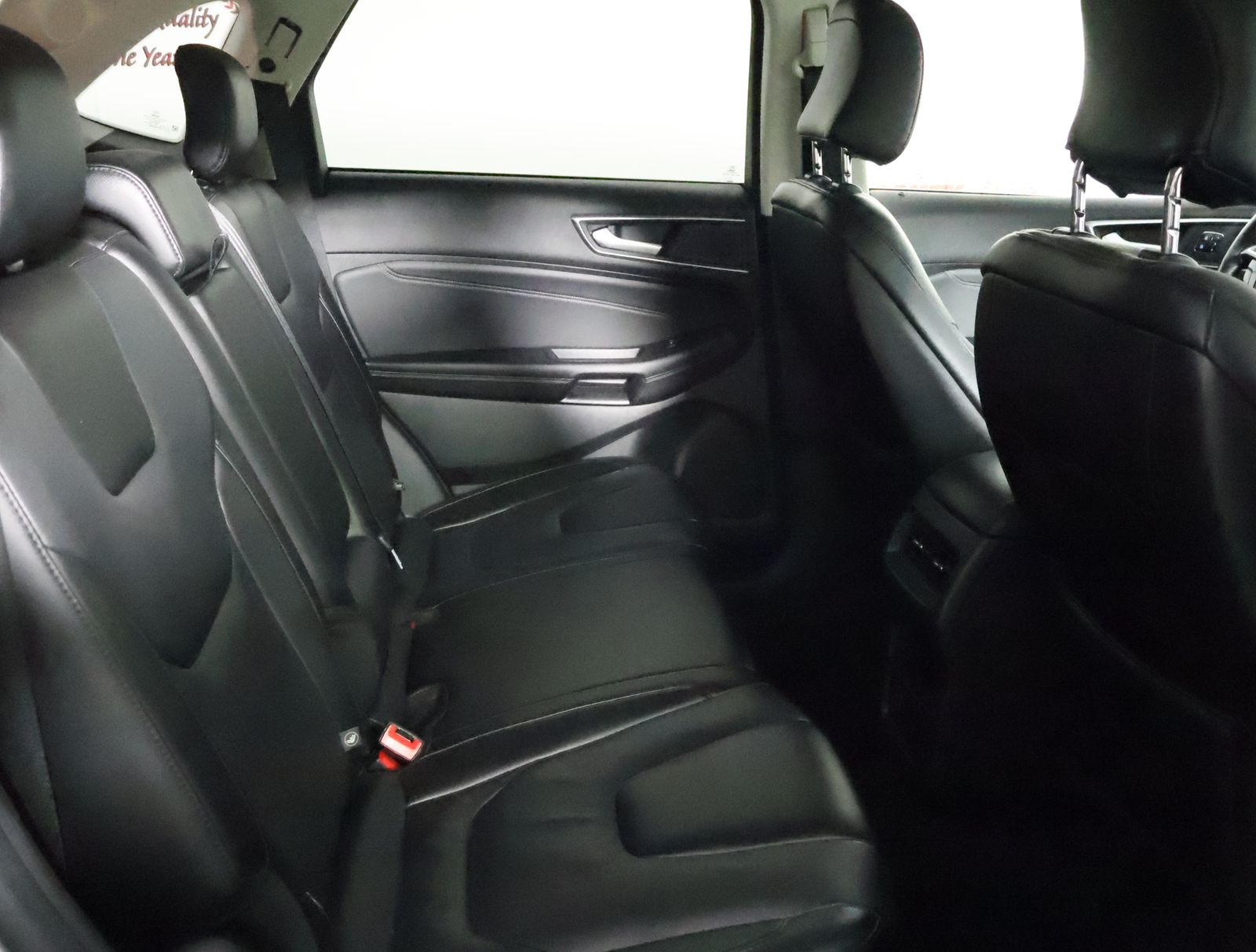 2022 Ford Edge Titanium photo