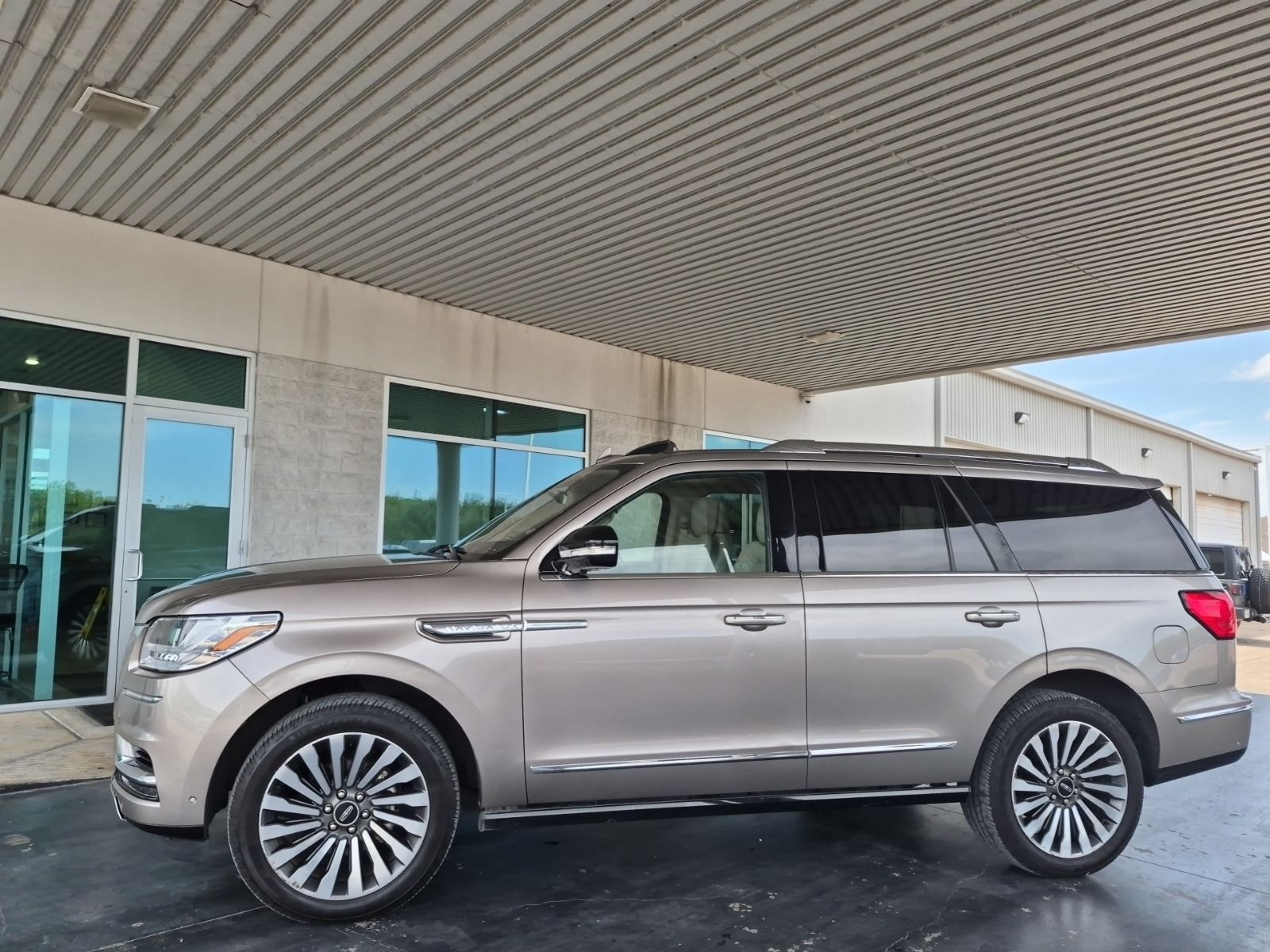 car-gallery-2
