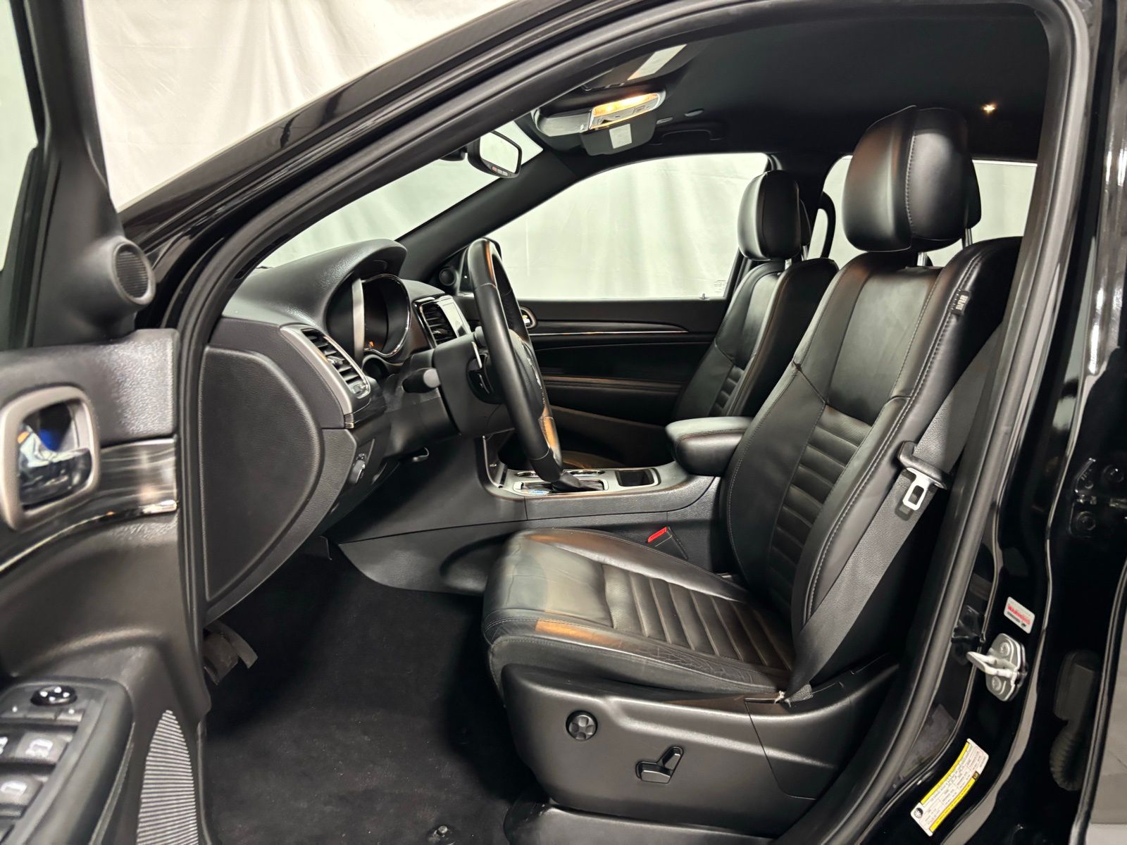 Used Car 2019 Jeep Grand Cherokee  Limited For Sale Under $20,000 In Austin, Texas