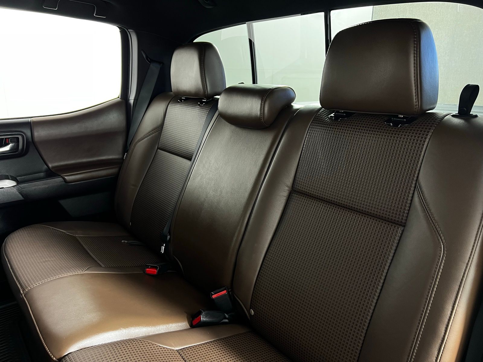 2017 Toyota Tacoma Limited 25