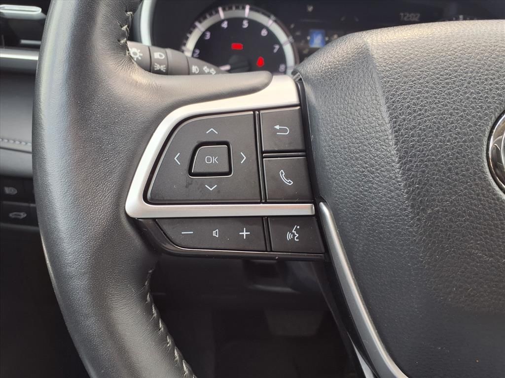 2024 Toyota Highlander XLE  at Don McGill Toyota