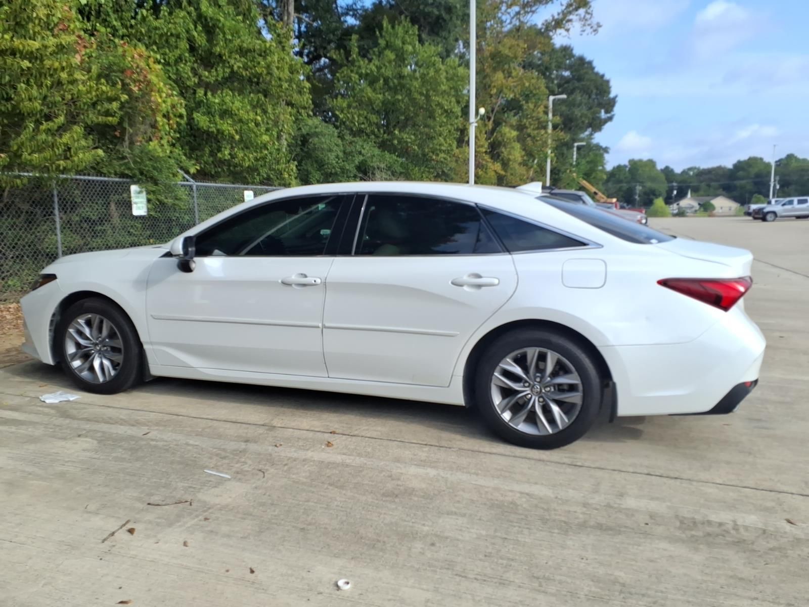 2019 Toyota Avalon XLE Beige at Emmons Autoplex