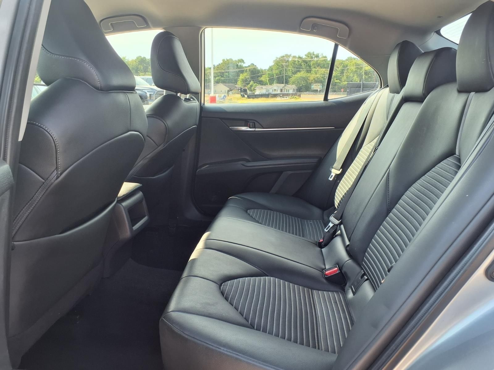 2023 Toyota Camry SE - 9