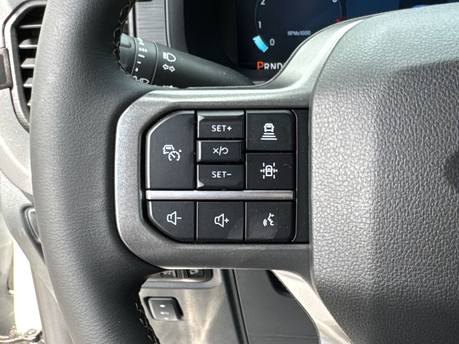 New 2026 Avalanche Ford XLT image 26