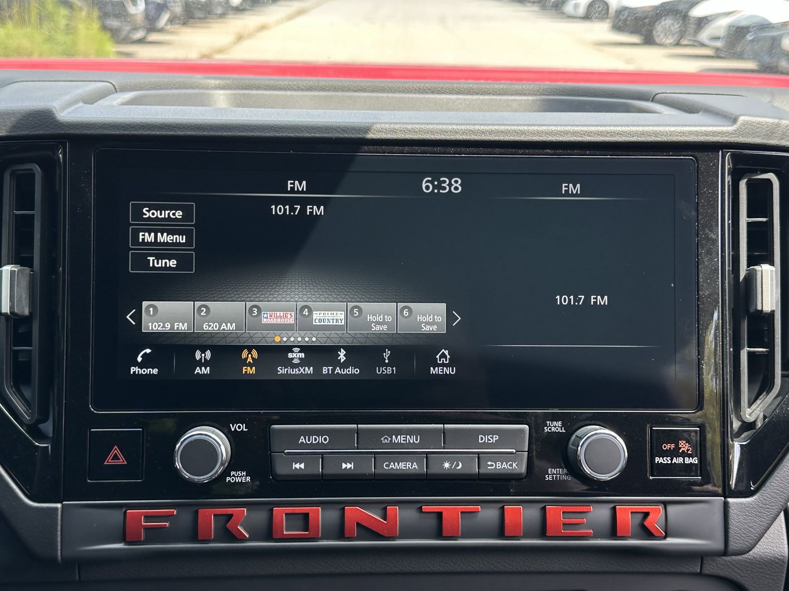 2025 Nissan Frontier PRO-4X photo 3