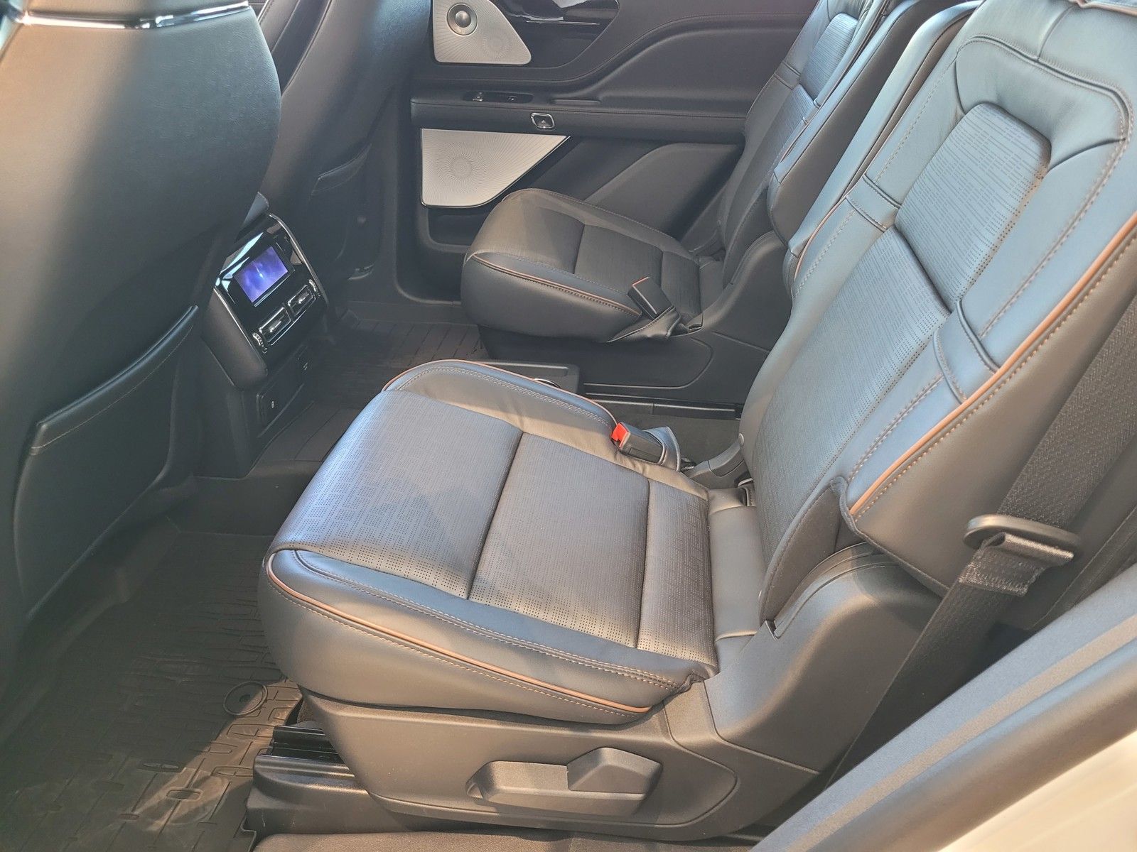 New 2026 White Lincoln Black Label image 7