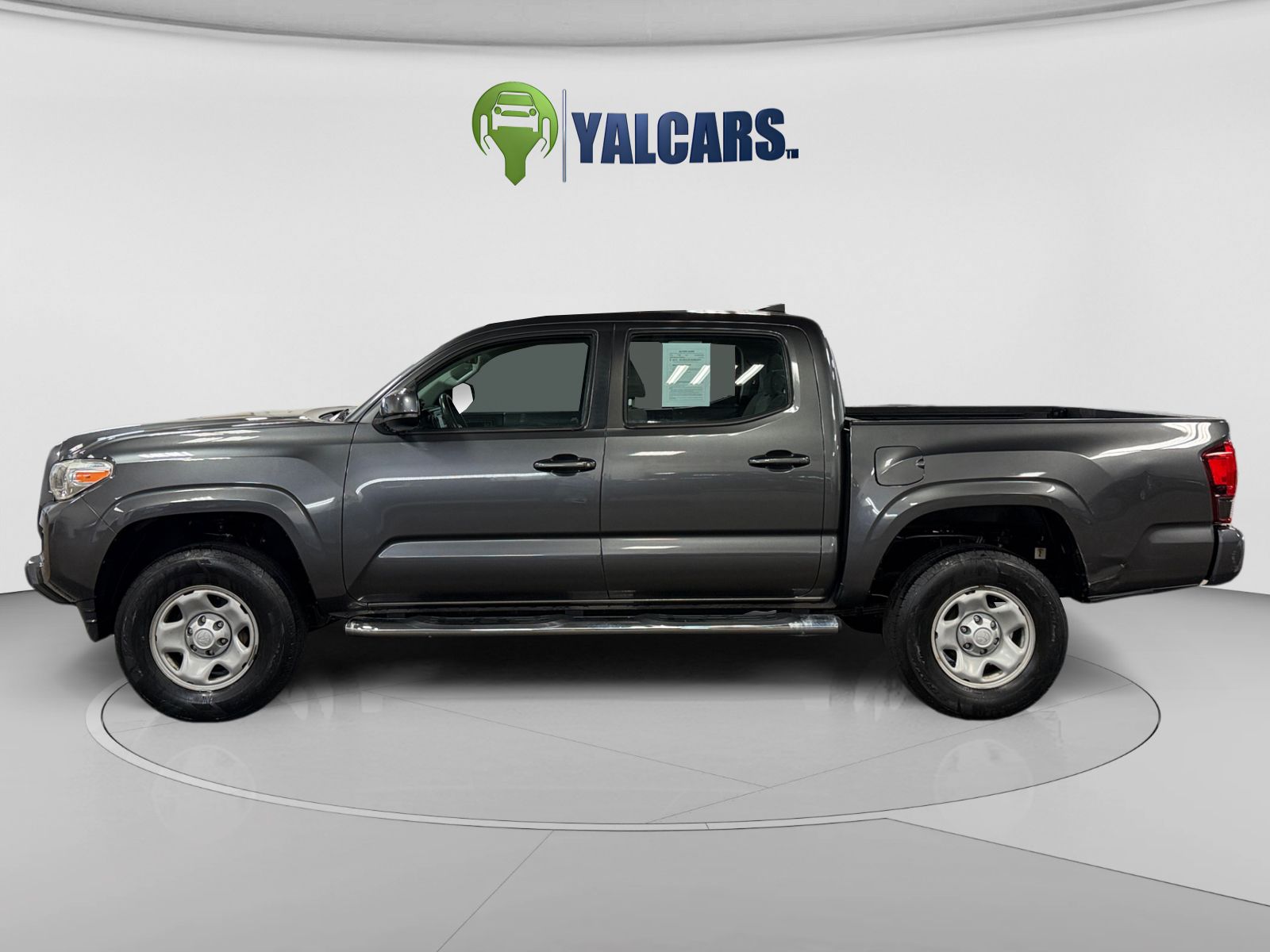 View vehicle photo 2