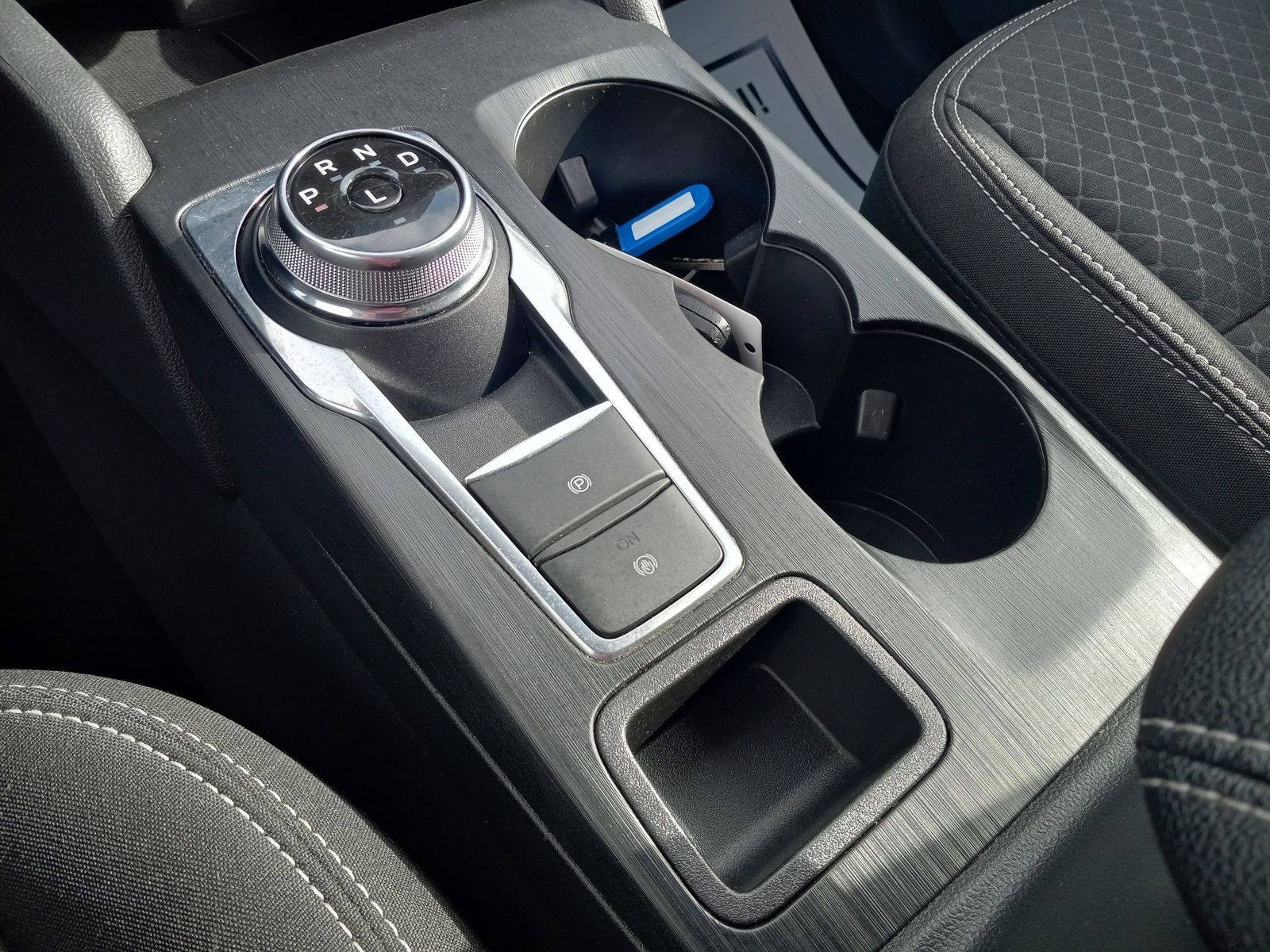 2024 Ford Escape image 24