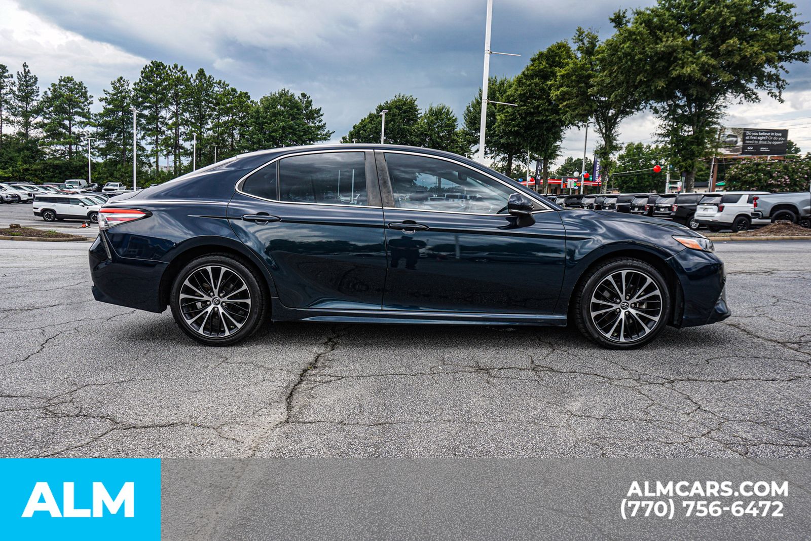 Used 2019 Blue Toyota SE image 10