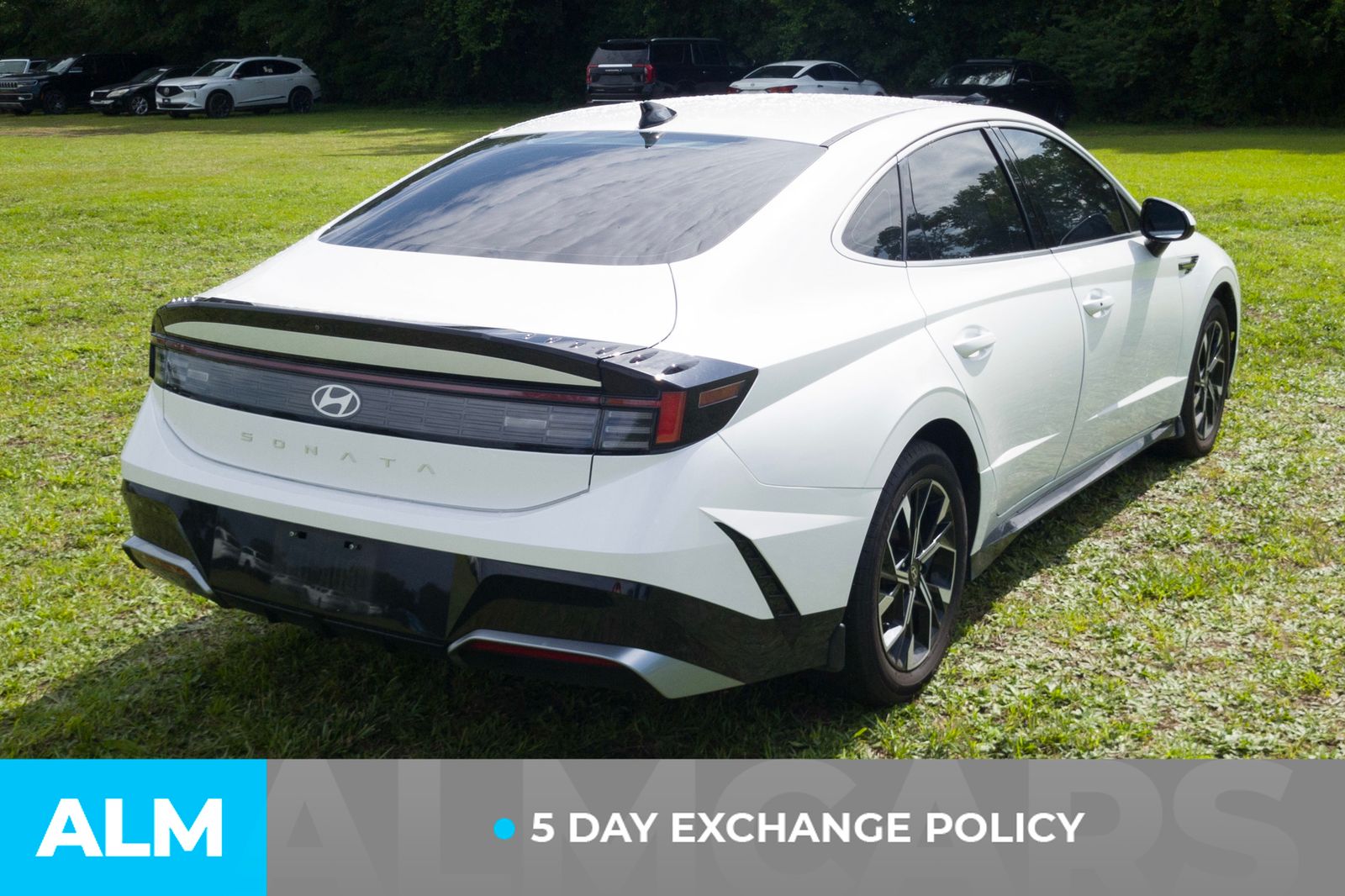 Certified Used 2024 White Hyundai SEL image 4