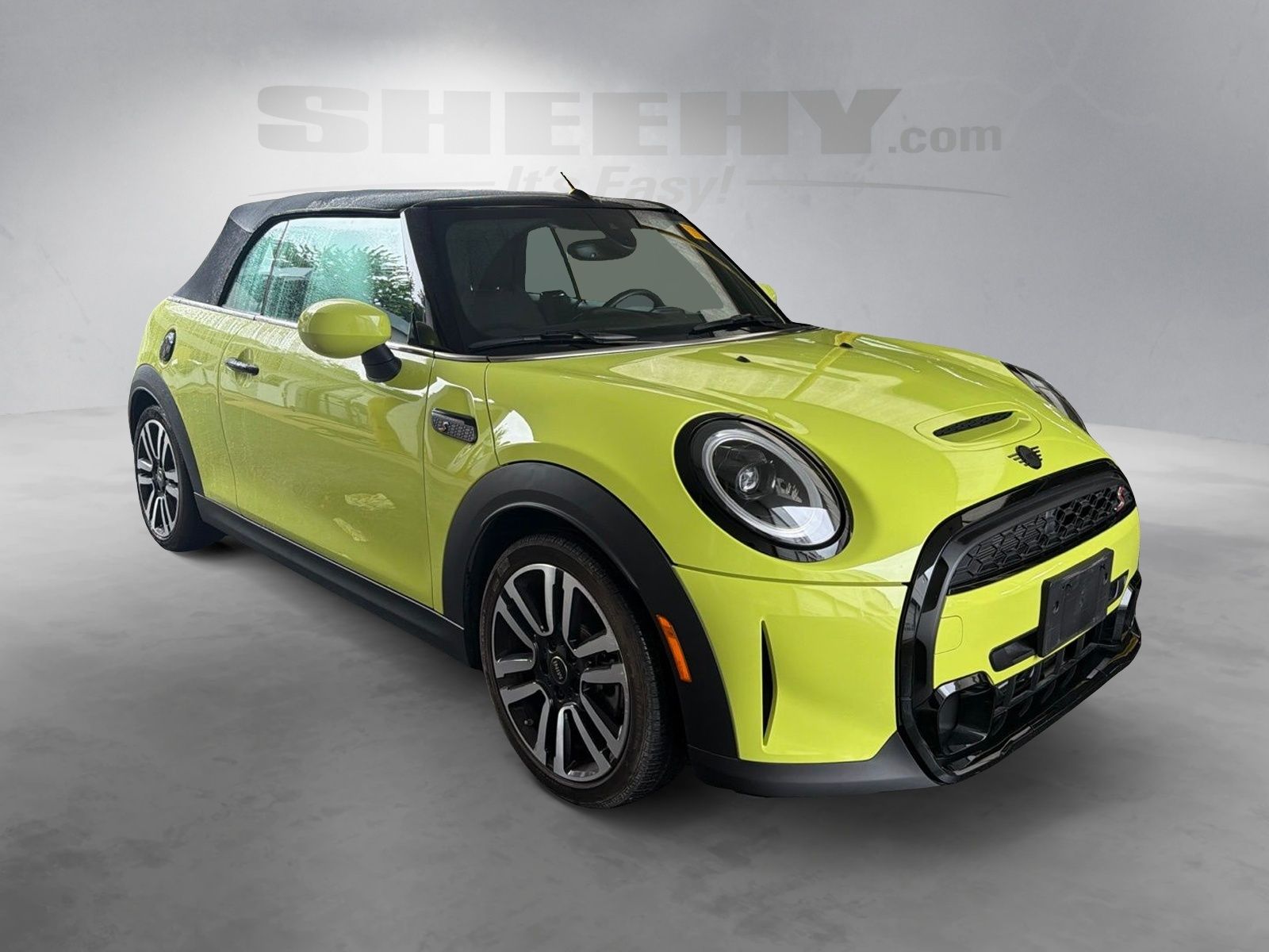 Used 2023 Zesty Yellow MINI Base image 2
