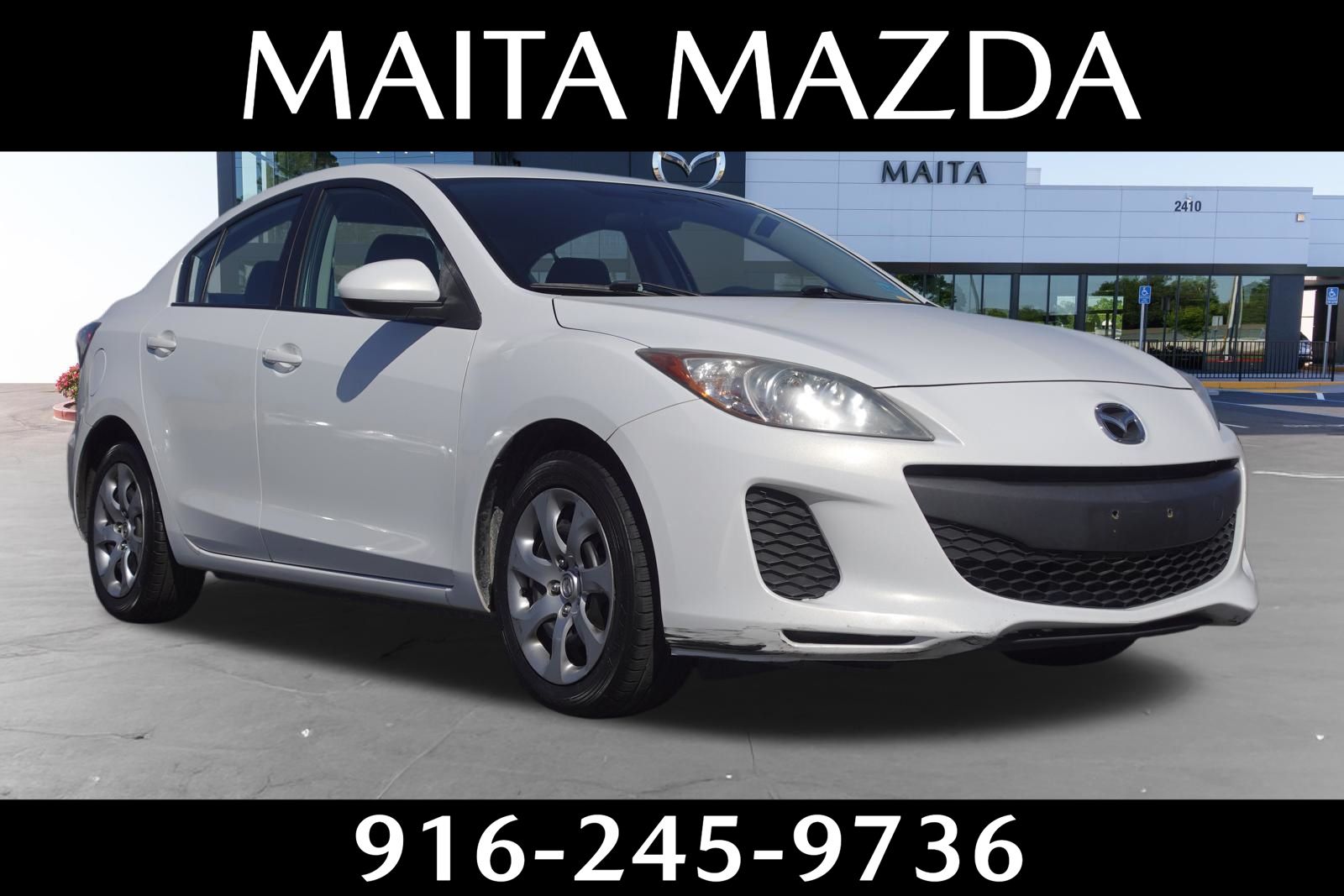 Crystal White Pearl Mica 2013 Mazda MAZDA3 Sedan Front-Wheel Drive 5-Speed Automatic