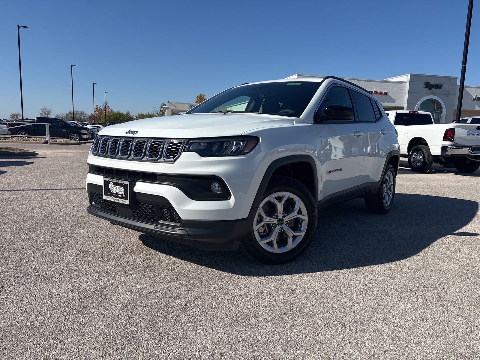 Bright White Clearcoat 2026 Jeep Compass SUV / Crossover Four-Wheel Drive 8-Speed Automatic