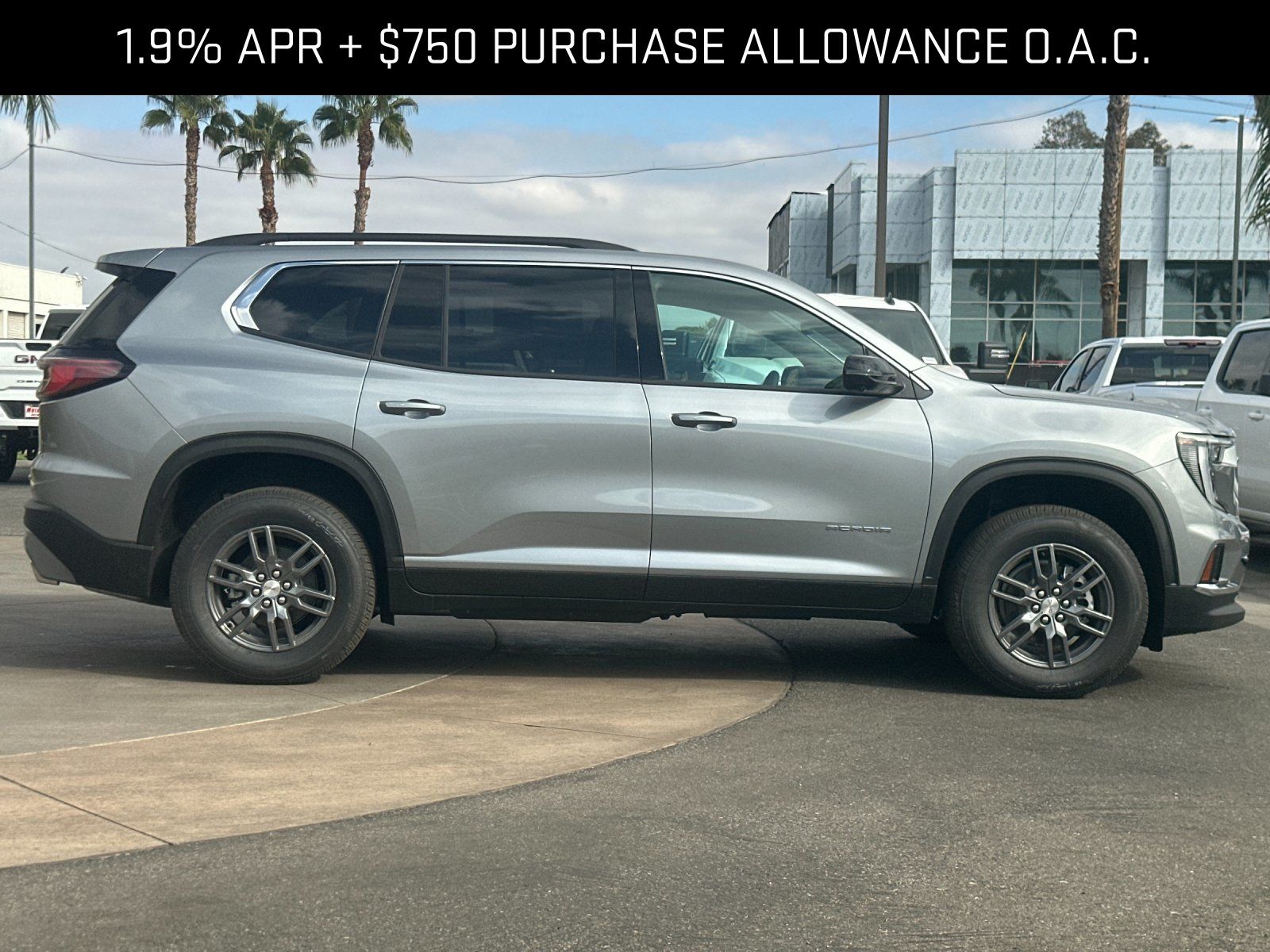 View vehicle photo 3