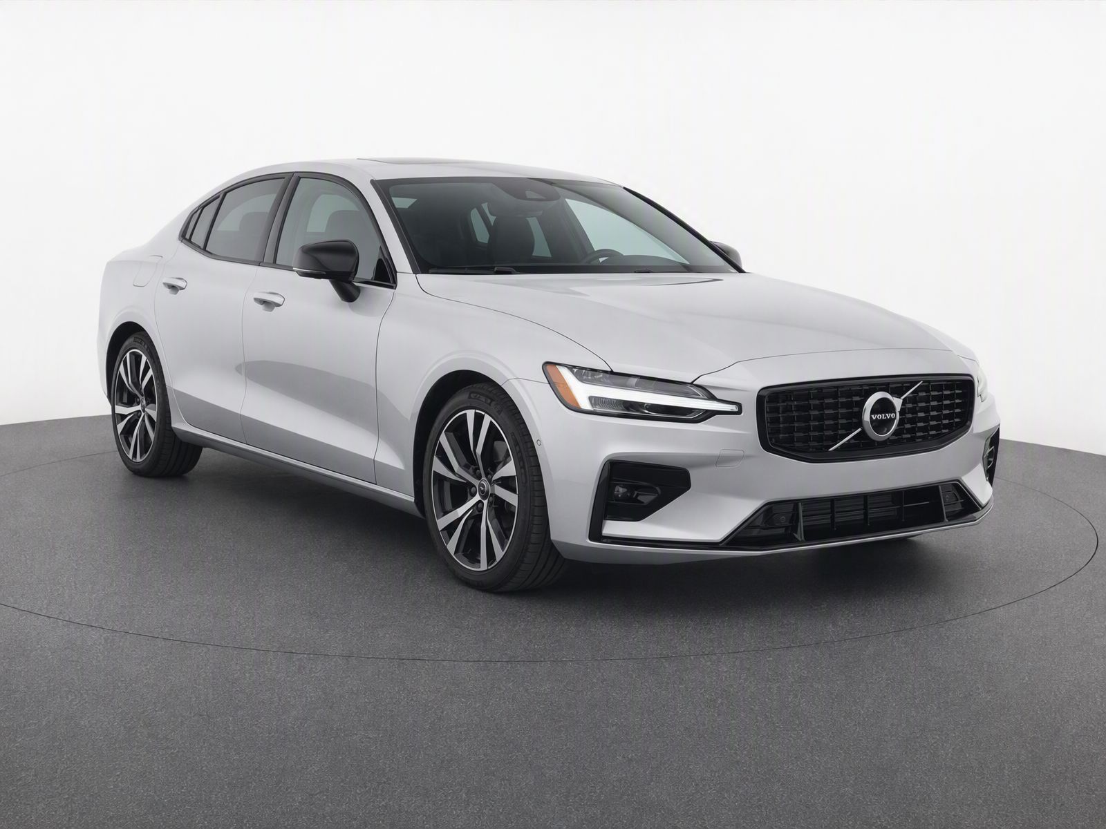 Silver Dawn Metallic 2024 Volvo S60 Sedan Front-Wheel Drive Automatic