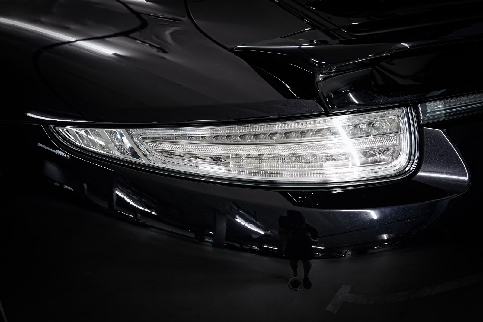 2015 Porsche 911 Carrera 4S — photo 35