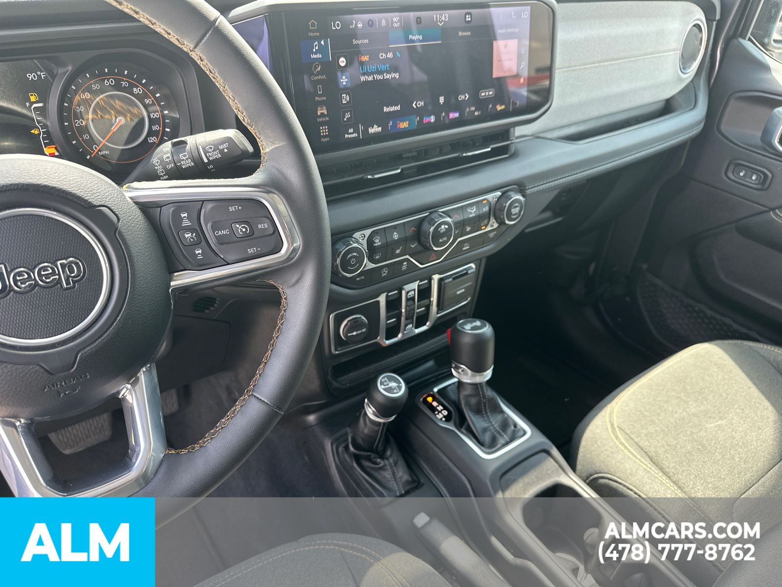 Used 2025 Gray Jeep Sahara image 37