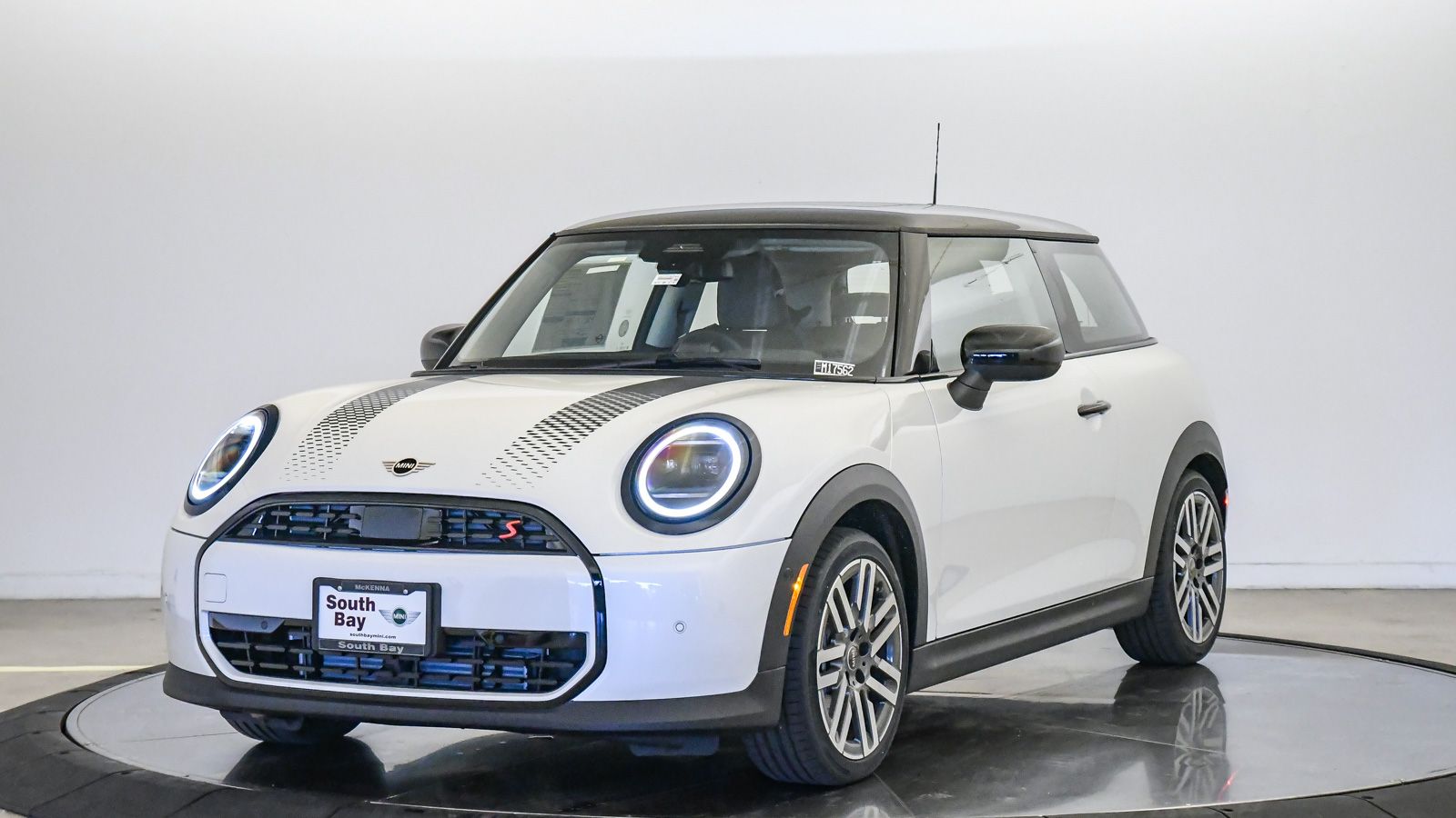 White Metallic 2026 MINI Cooper Hatchback Front-Wheel Drive 7-Speed Automatic