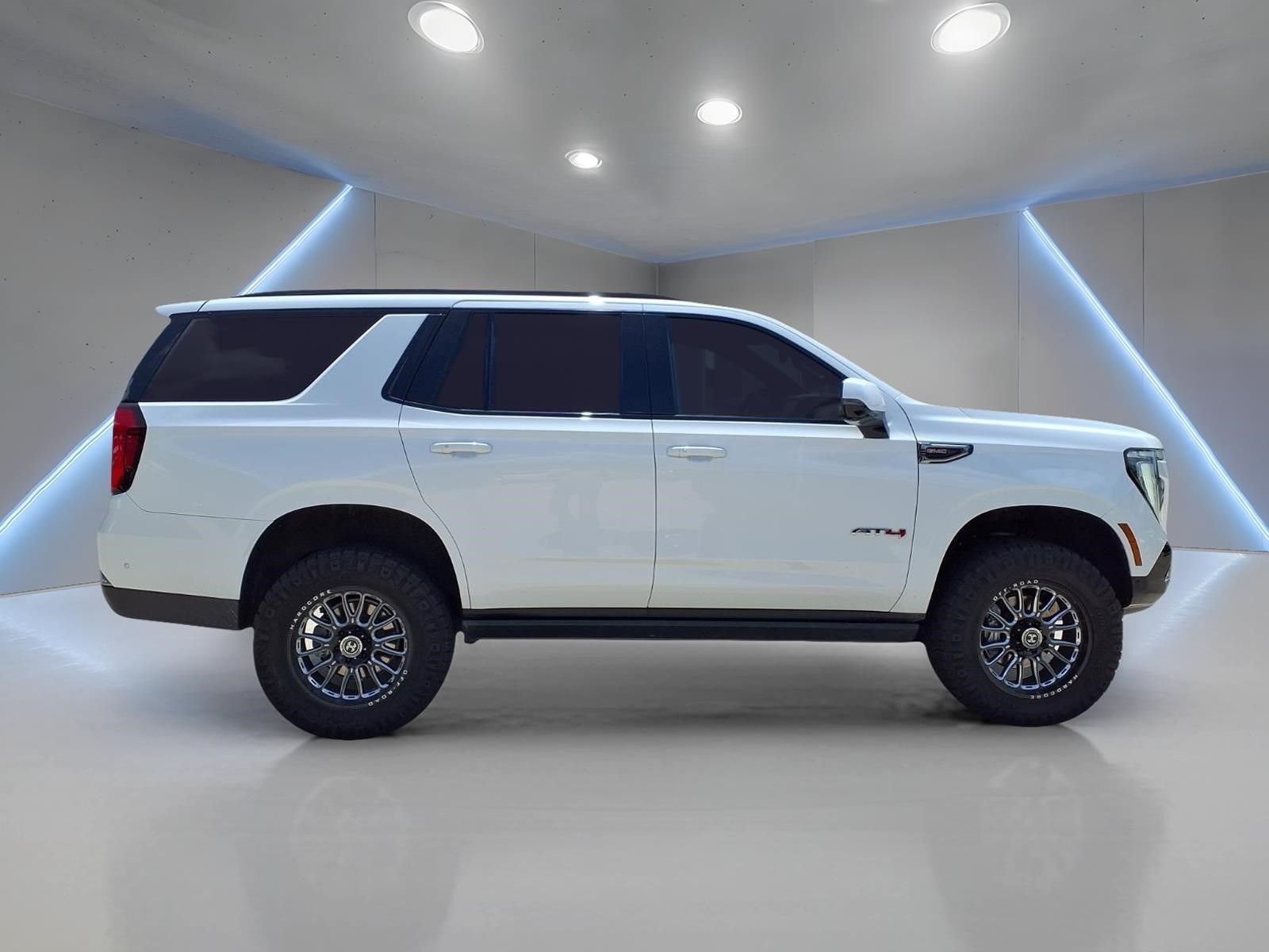 2025 GMC Yukon AT4 White at South Houston Nissan