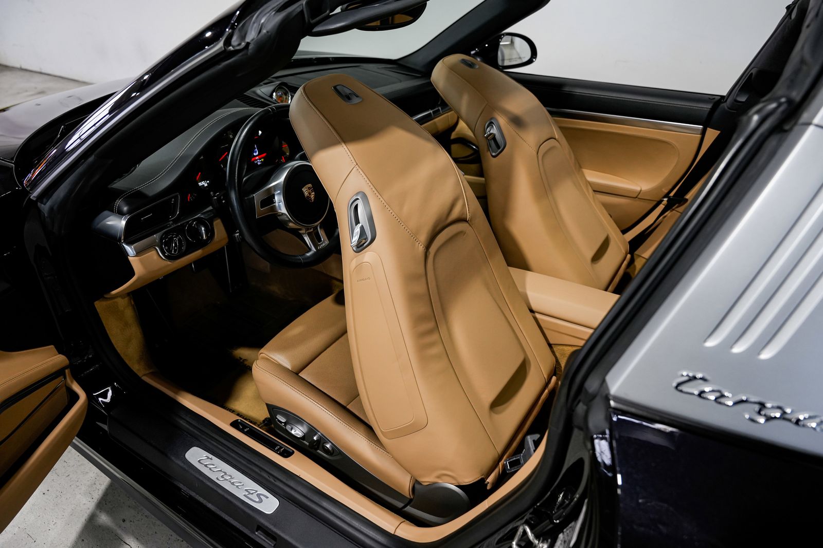 2014 Porsche 911 Targa 4S — photo 24