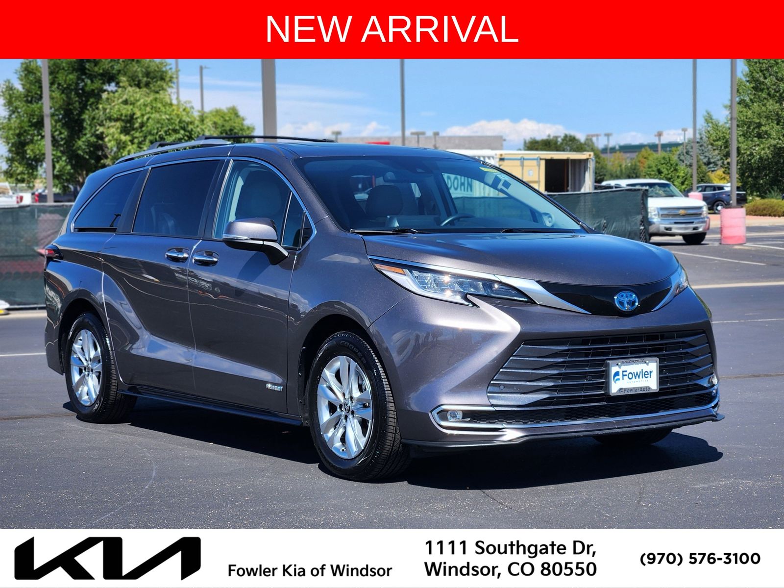 Predawn Gray Mica 2021 Toyota Sienna Minivan Front-Wheel Drive Continuously Variable Transmission