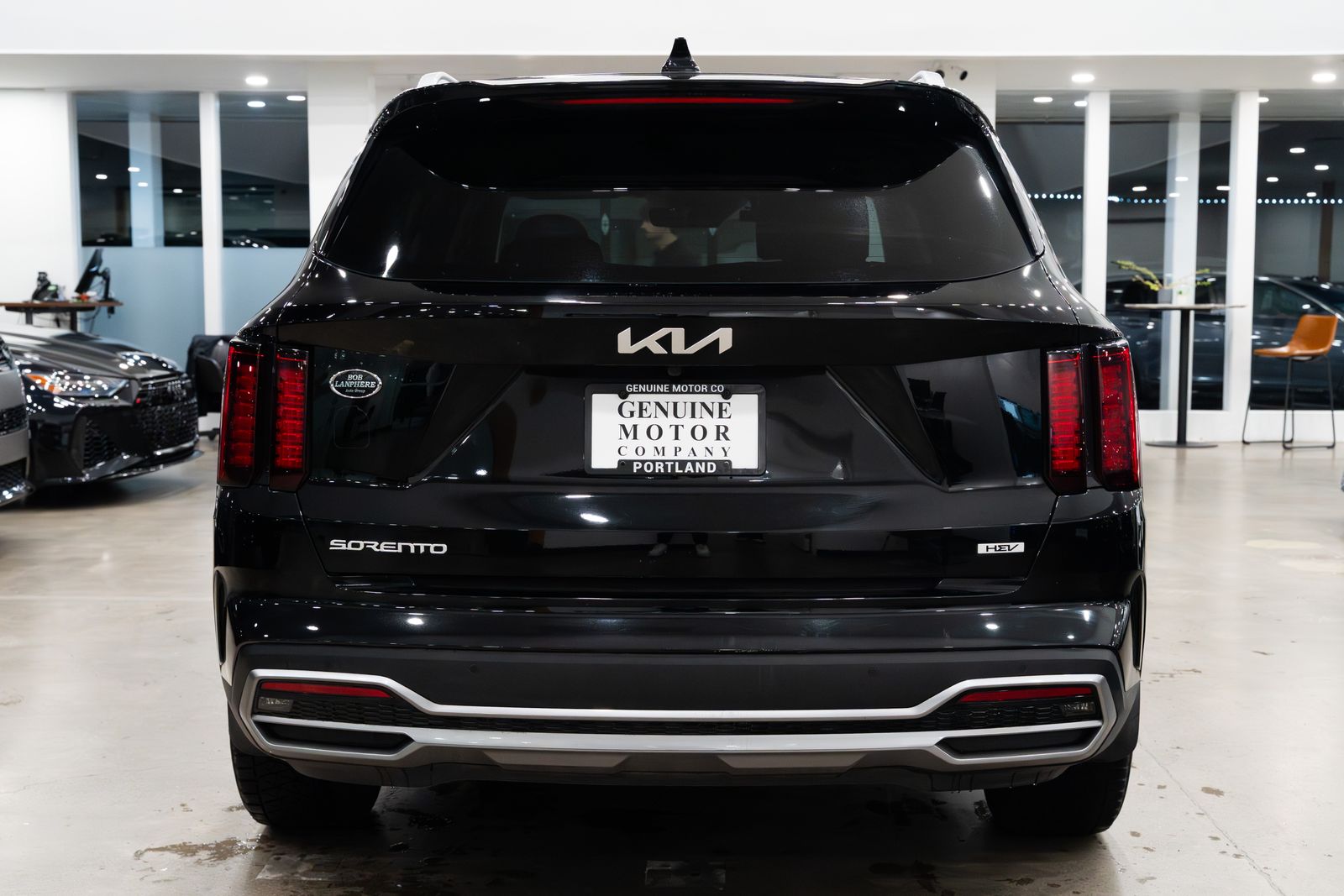 View vehicle photo 5