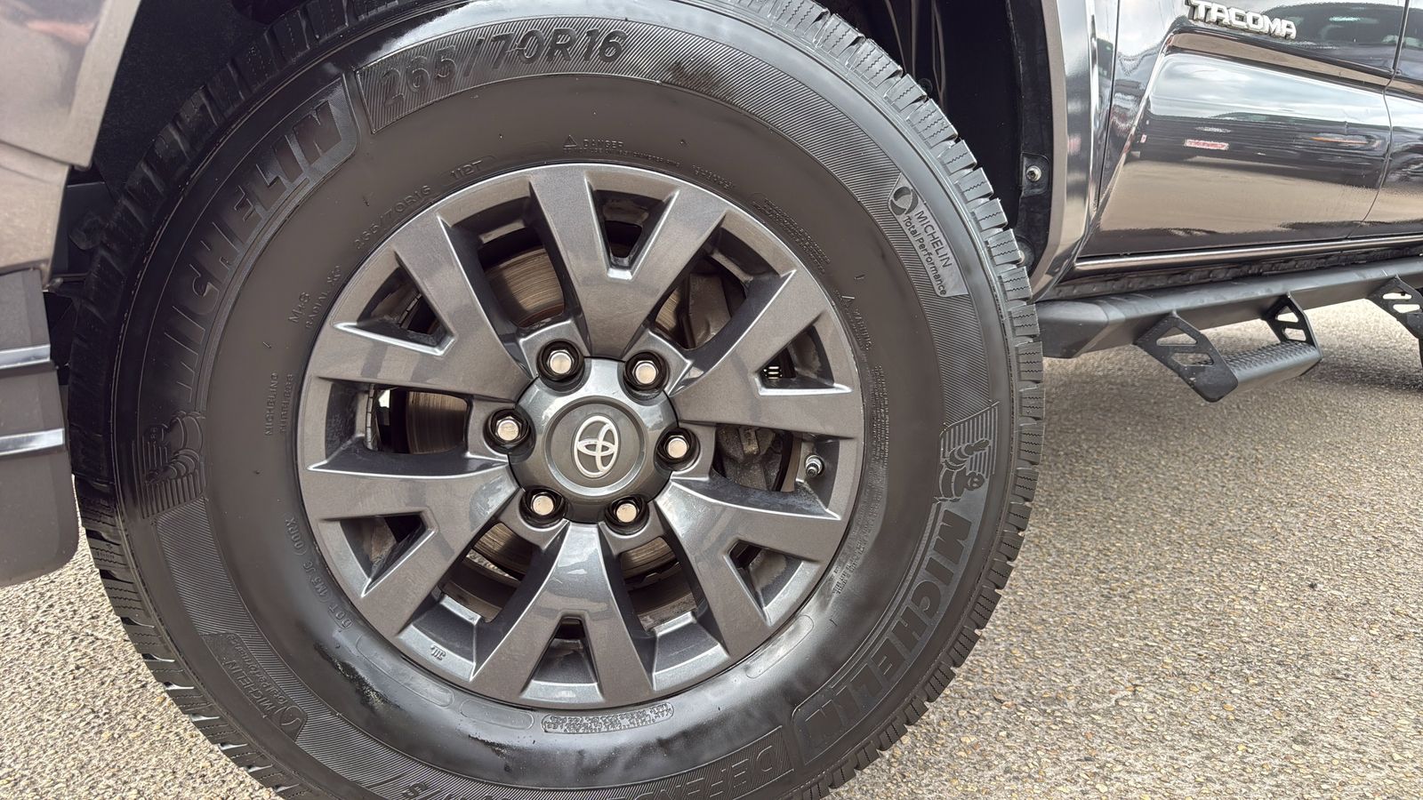 Used Car 2020 Toyota Tacoma  Sr5 For Sale Under $30,000 In Austin, Texas
