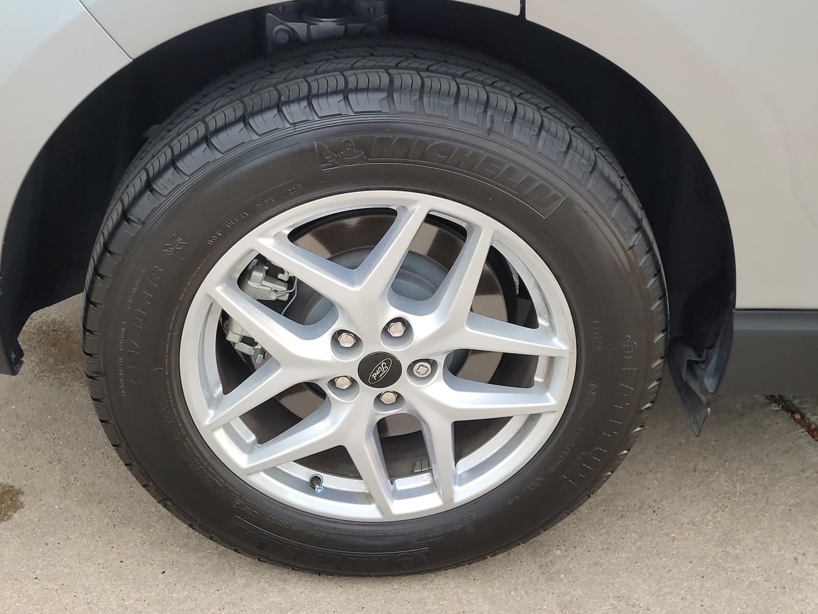 used 2024 Ford Edge car, priced at $26,990