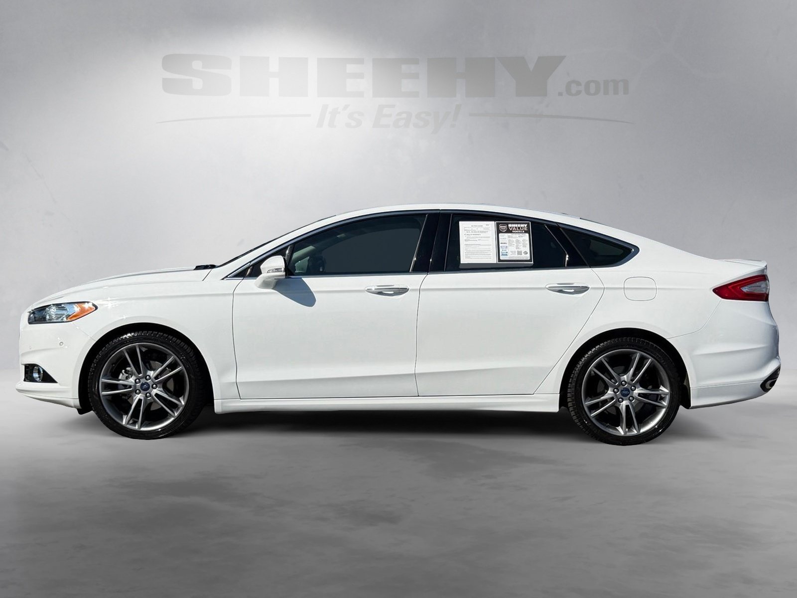 Used 2016 Oxford White Ford Titanium image 17