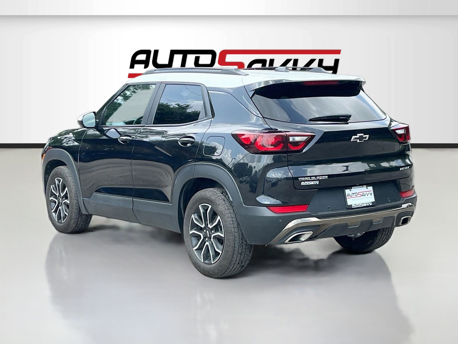 Used 2025 Black Chevrolet ACTIV image 5